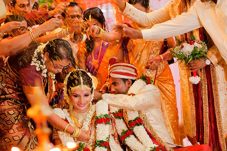 Hindu-Marriage-in-Temple
